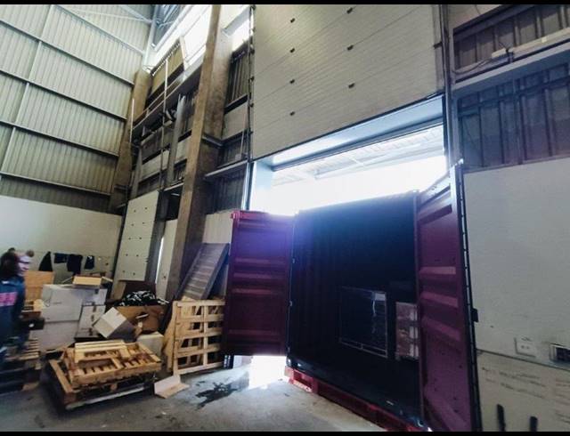 INDUSTRIAL PROPERTY TO RENT IN HALFWAY HOUSE